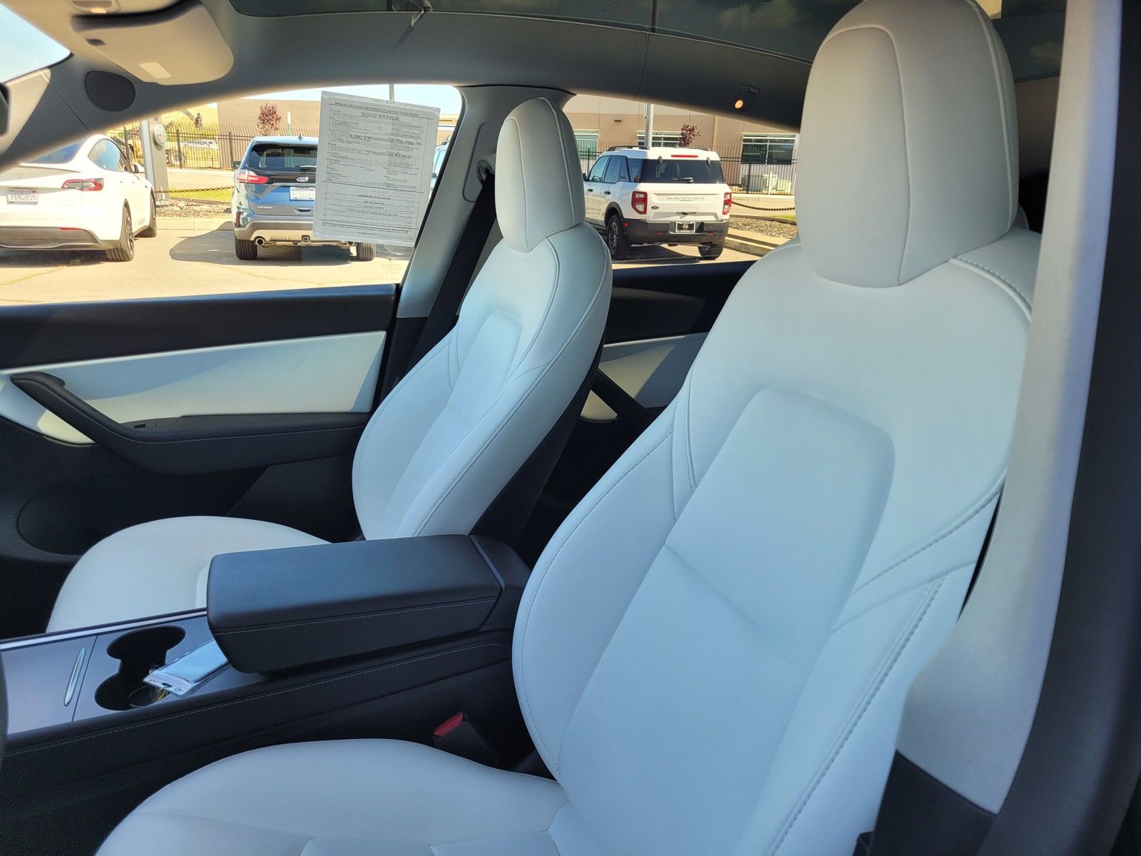 Used 2022  Tesla Long Range image 22