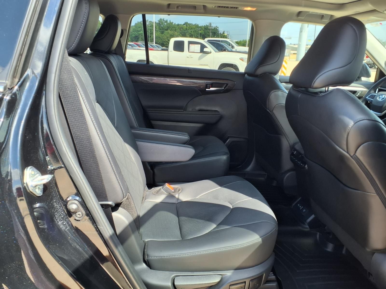 2024 Toyota Highlander Platinum Black at Toyota of Victoria