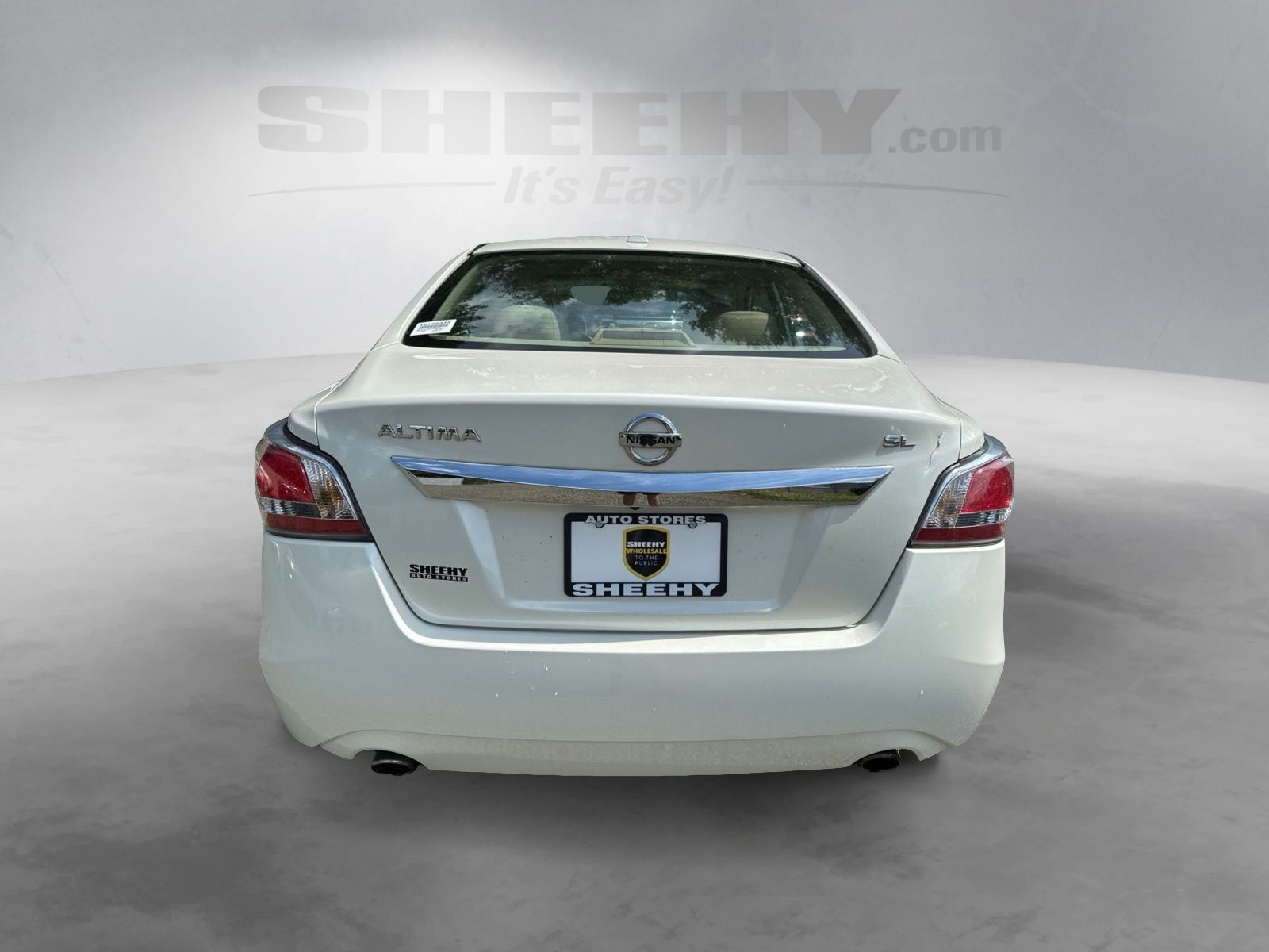 Used 2015 Pearl White Nissan 2.5 SL image 12