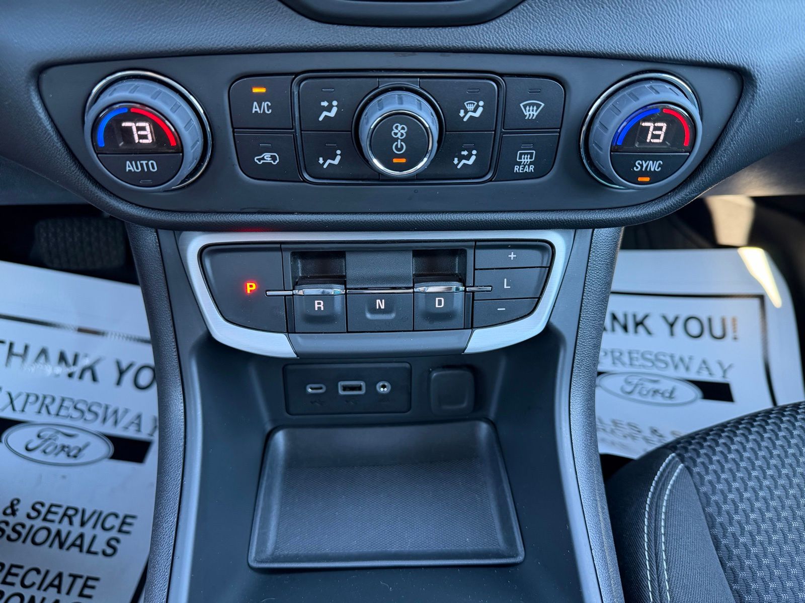 2022 GMC Terrain image 22