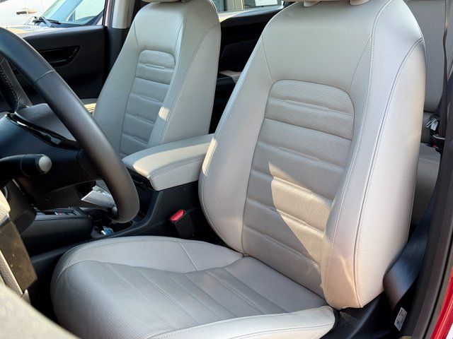 Used 2024 Radiant Red Metallic Honda EX-L image 9