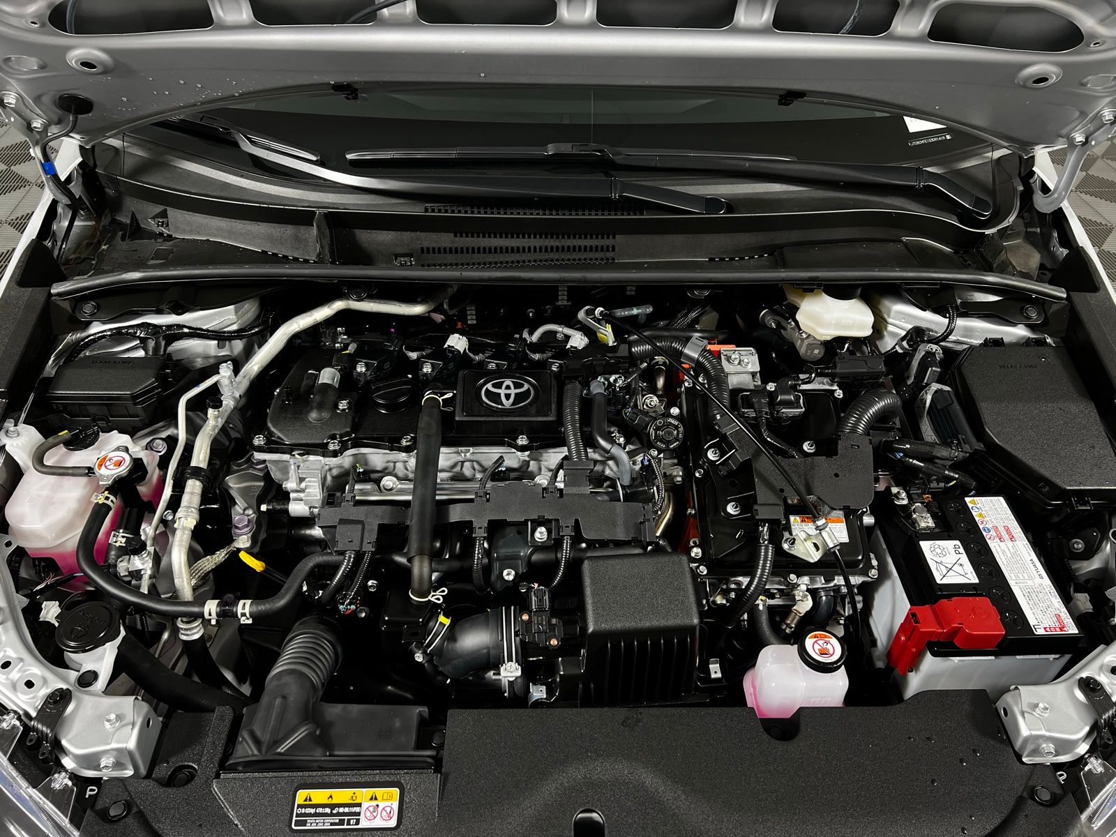 Thumbnail: 2025 Toyota Corolla - 9