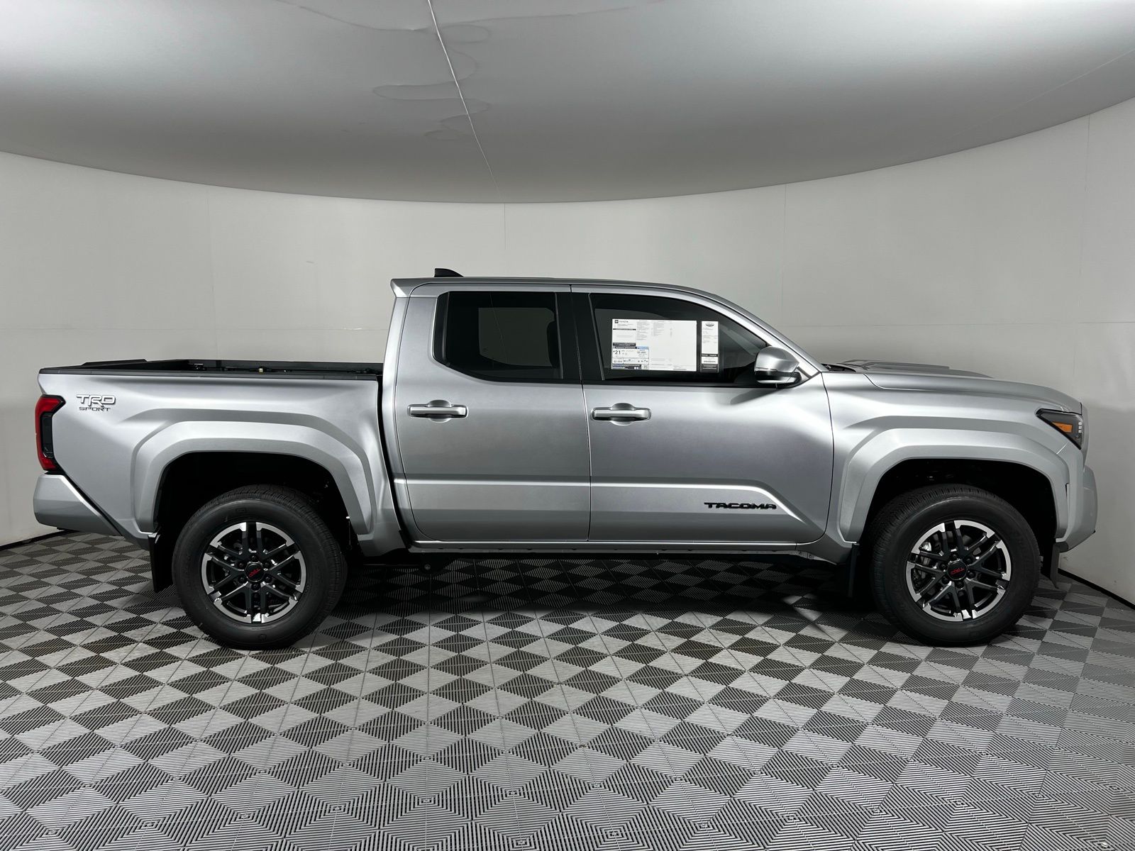 2024 Toyota Tacoma TRD Sport 4