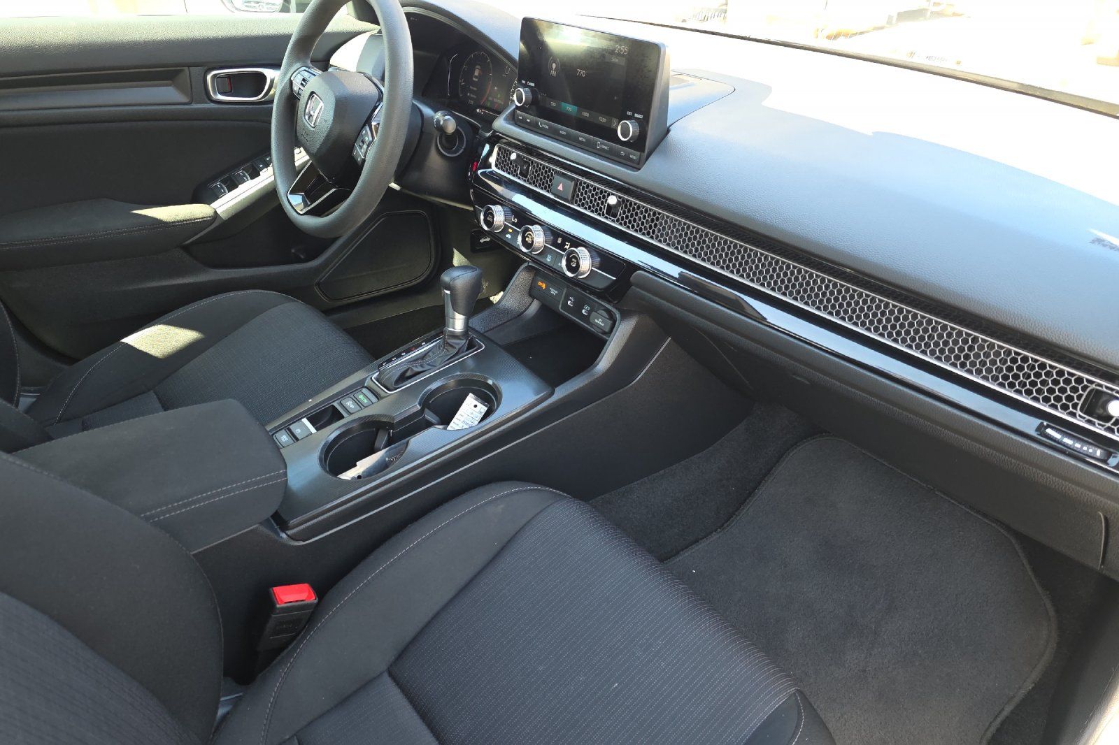 Used 2025 Black Honda LX image 16