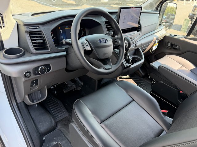 New 2026 Oxford White Ford Base image 17