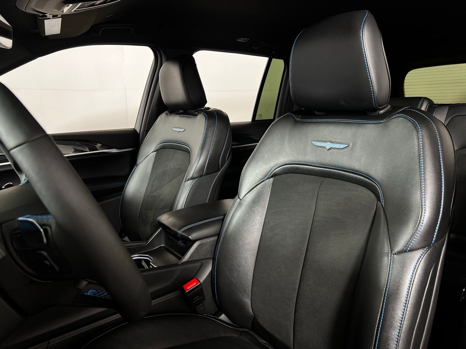 Thumbnail: 2024 Jeep Grand Cherokee - 13