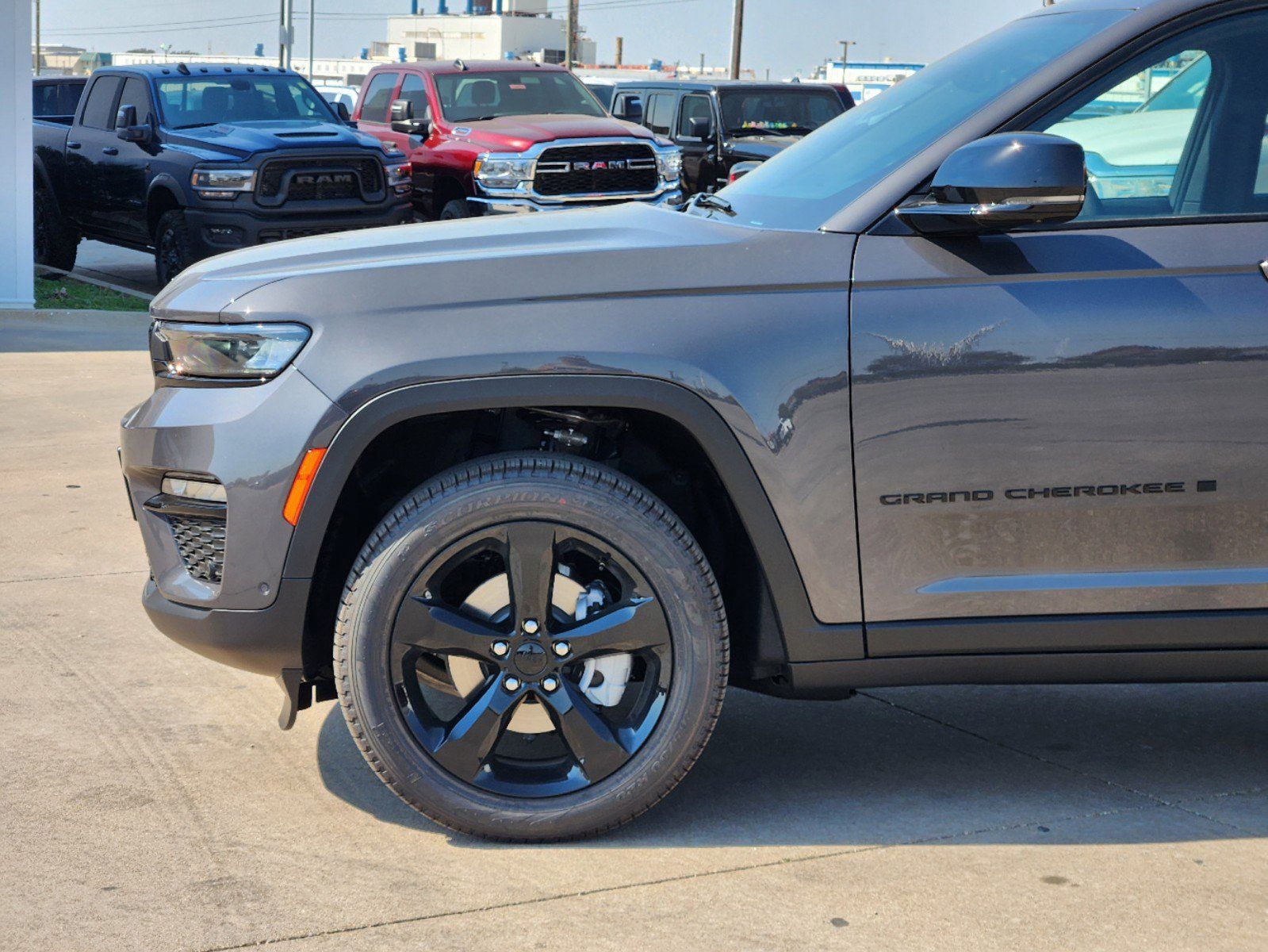 2025 Jeep Grand Cherokee Limited 8