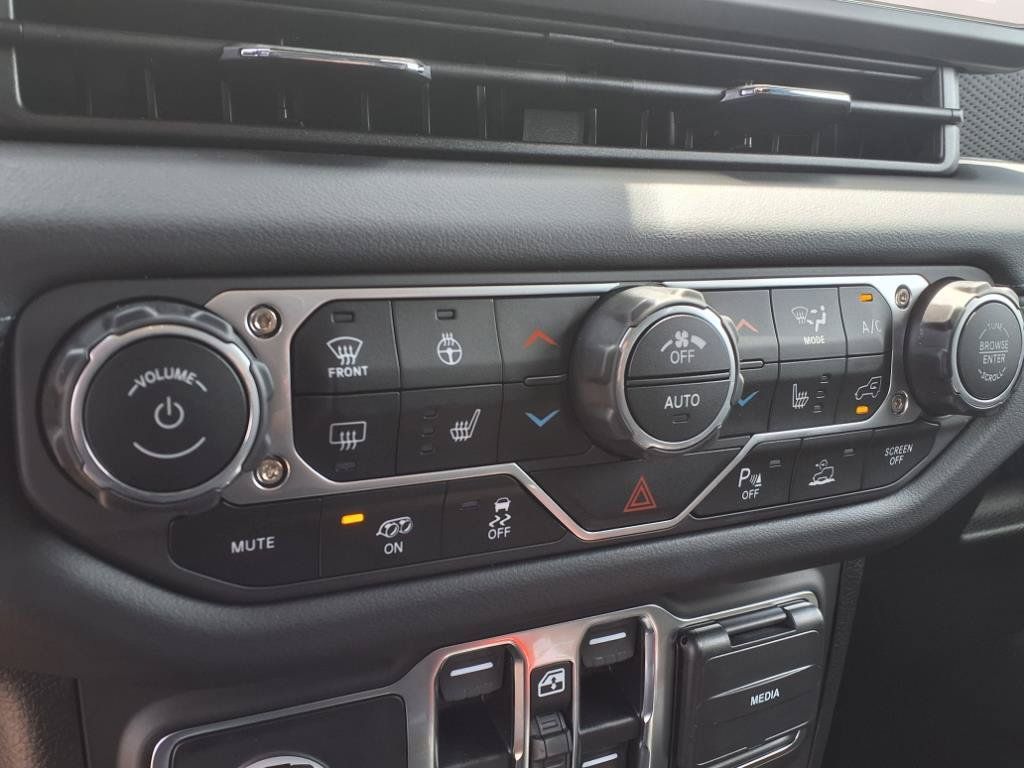 2025 Jeep Wrangler Rubicon 392 - 7