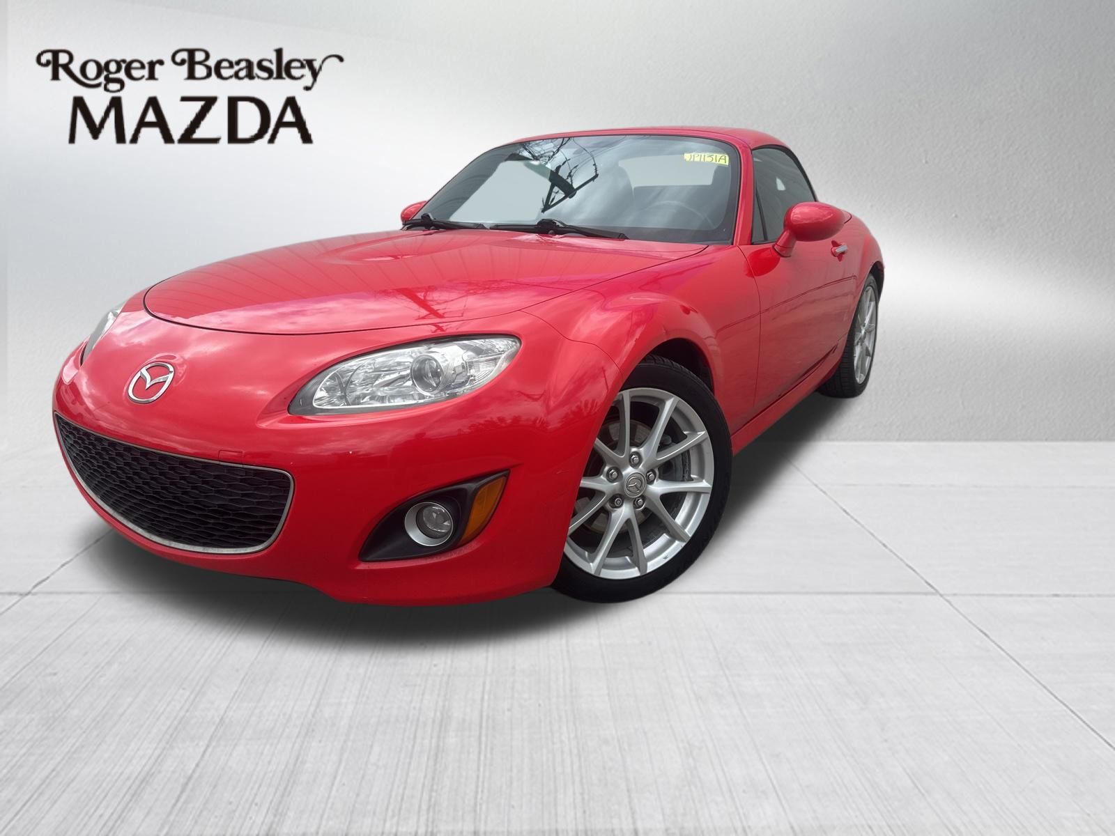 True Red 2009 Mazda MX-5 Miata Grand Touring Hardtop Convertible Convertible Rear-Wheel Drive 6-Speed Manual