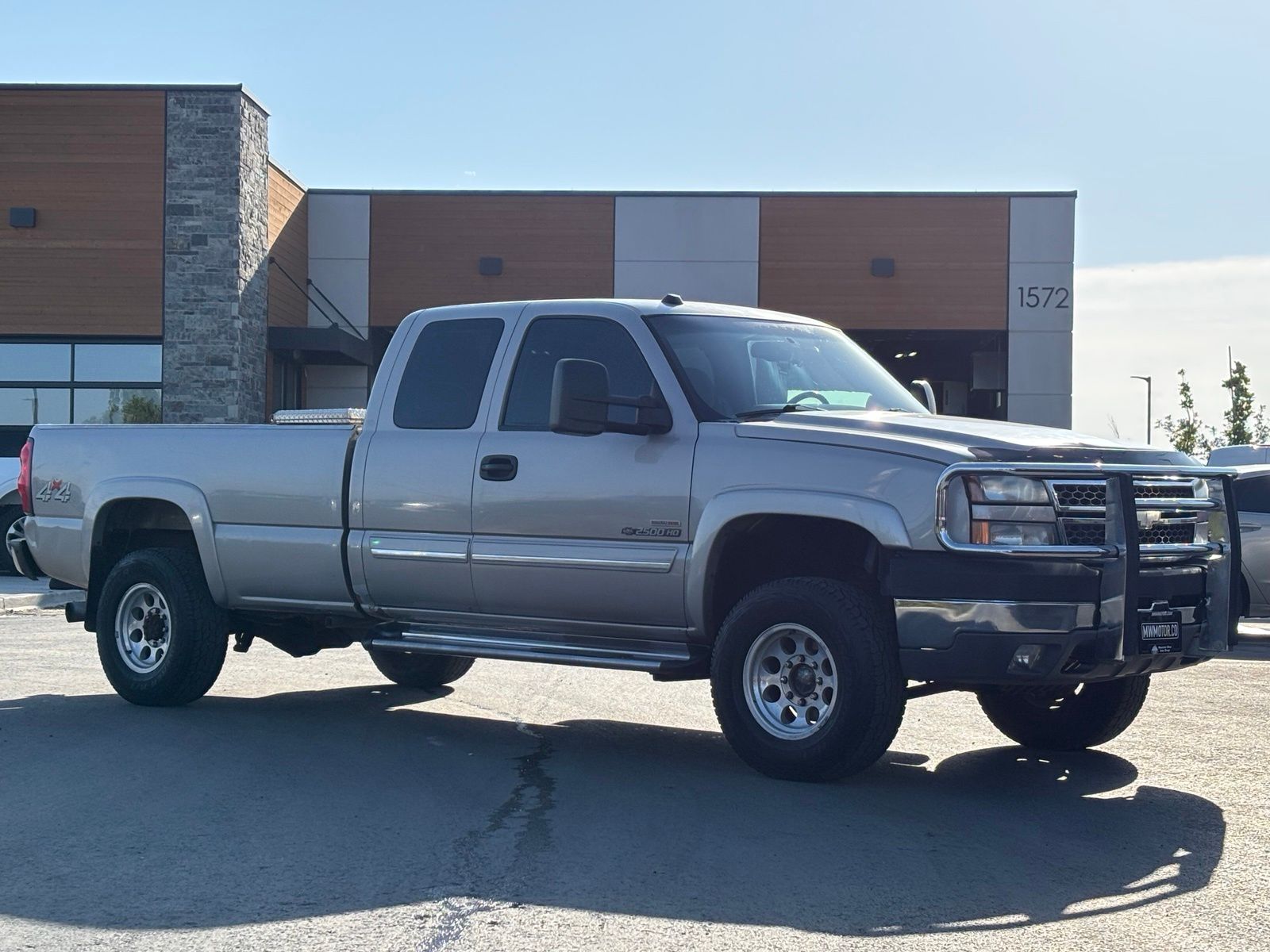 2005 Chevrolet Silverado 2500HD Plata (Silver Birch Metallic) Camioneta Todo terreno 5 velocidades Automática