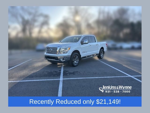2019 Nissan Titan SL Crew Cab 4WD
