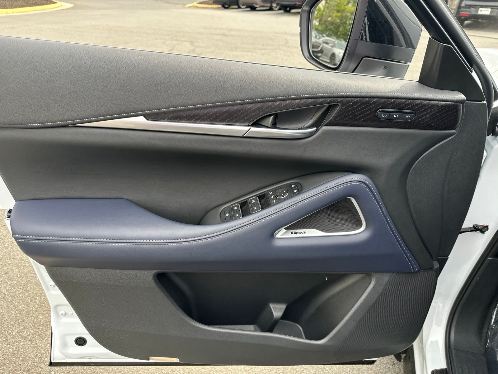 Used 2026 White INFINITI SPORT image 14