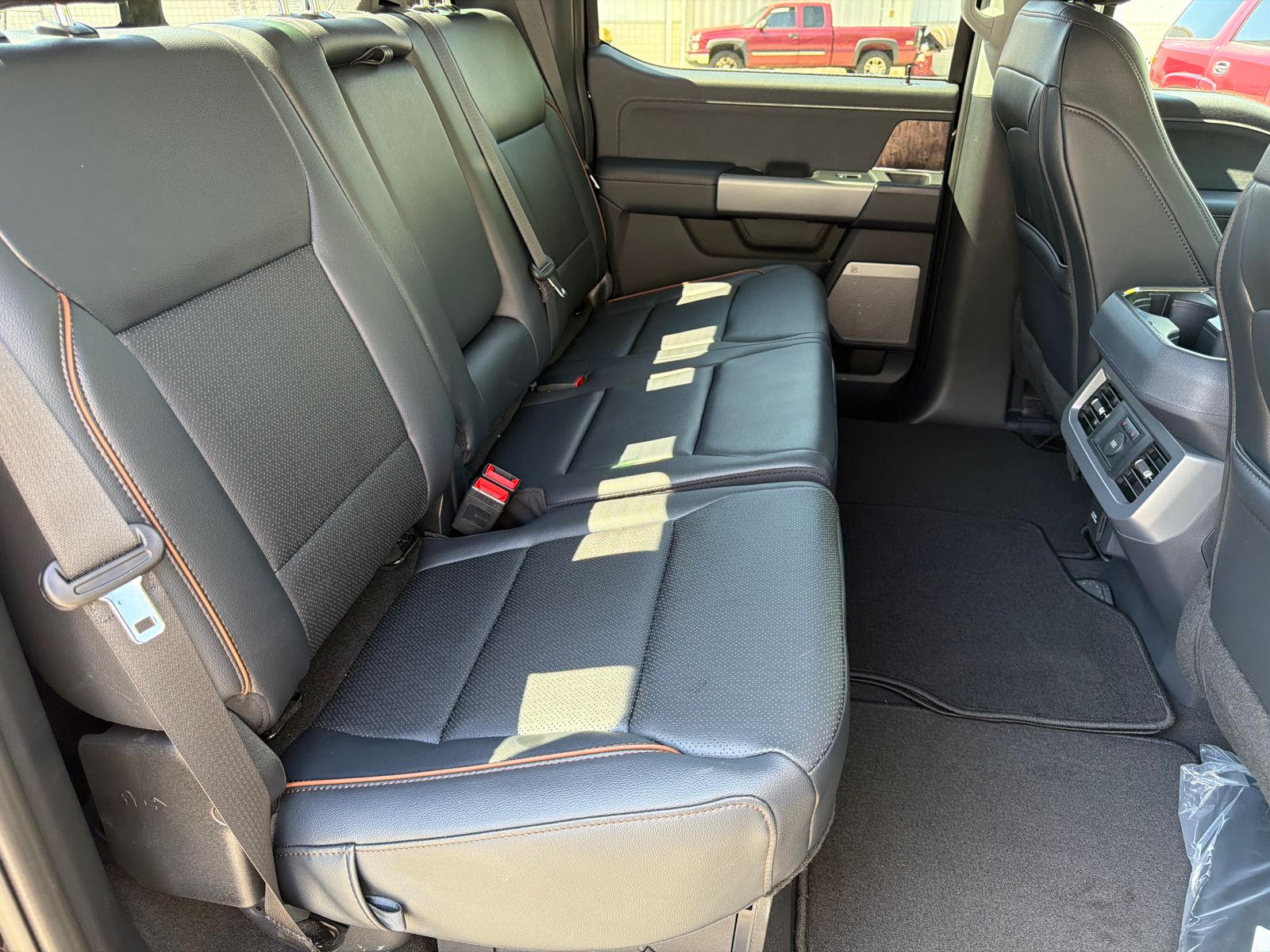 New 2026 Agate Black Metallic Ford F-350® Lariat® image 16