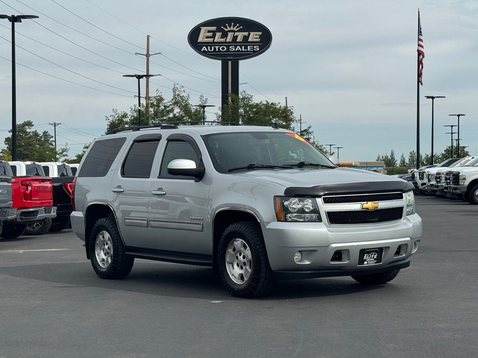 Silver Ice Metallic 2013 Chevrolet Tahoe SUV / Crossover Four-Wheel Drive 6-Speed Automatic Overdrive