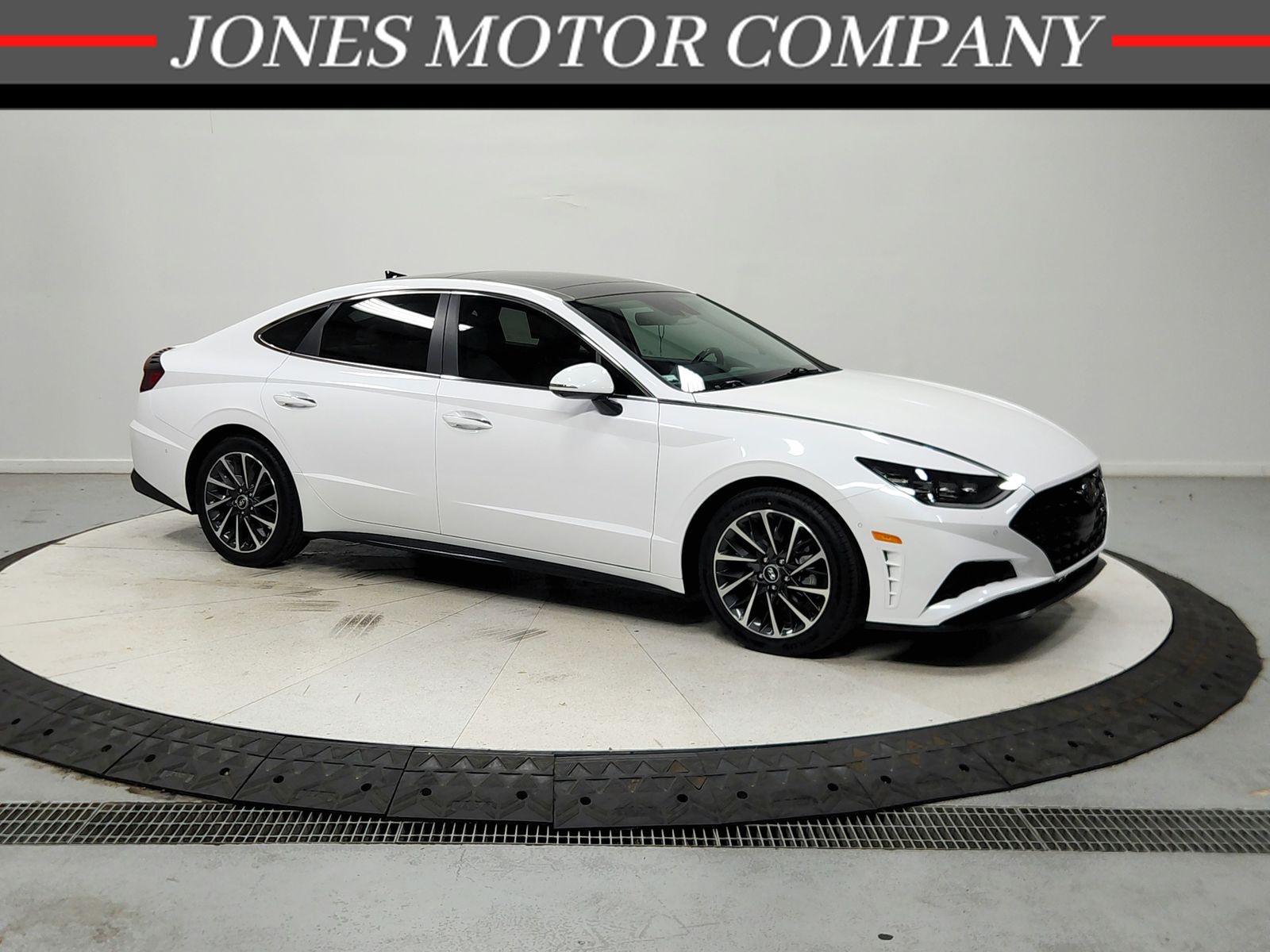 Serenity White 2023 Hyundai Sonata Sedan Front-Wheel Drive 8-Speed Automatic