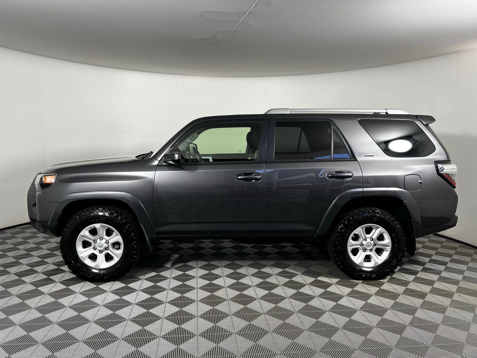 2015 Toyota 4Runner SR5 8