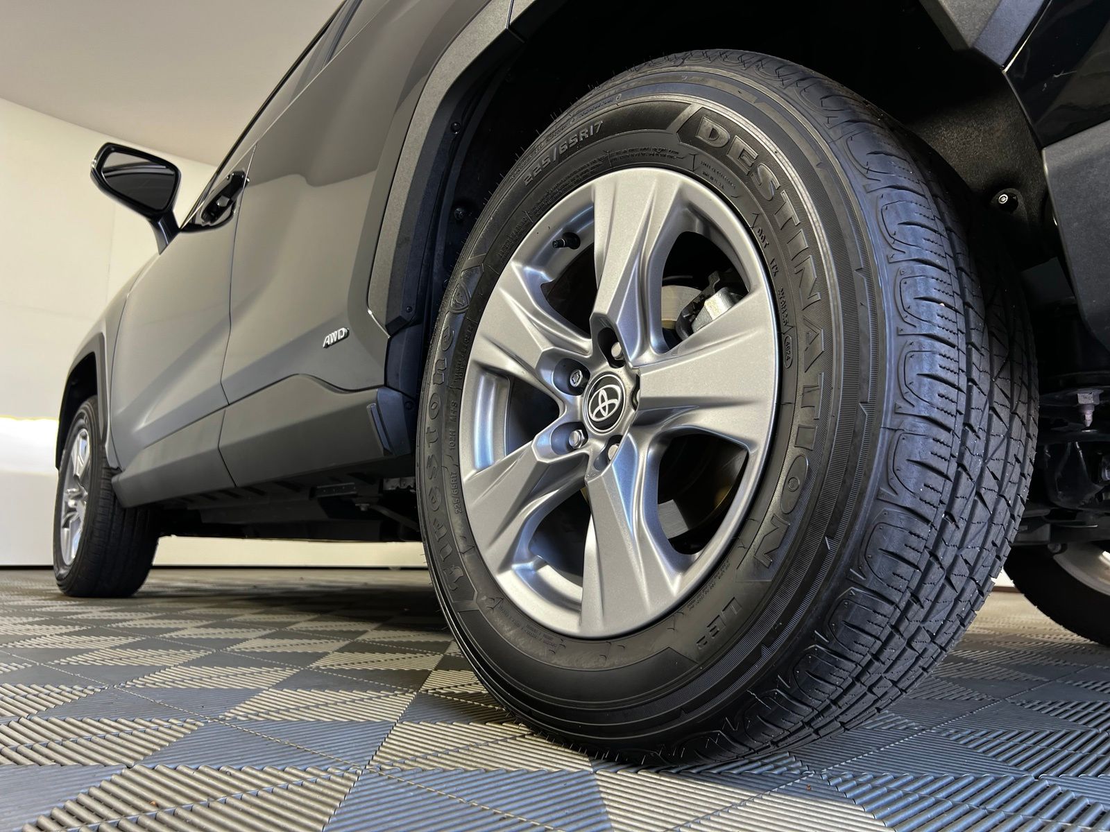 Thumbnail: 2025 Toyota RAV4 - 28