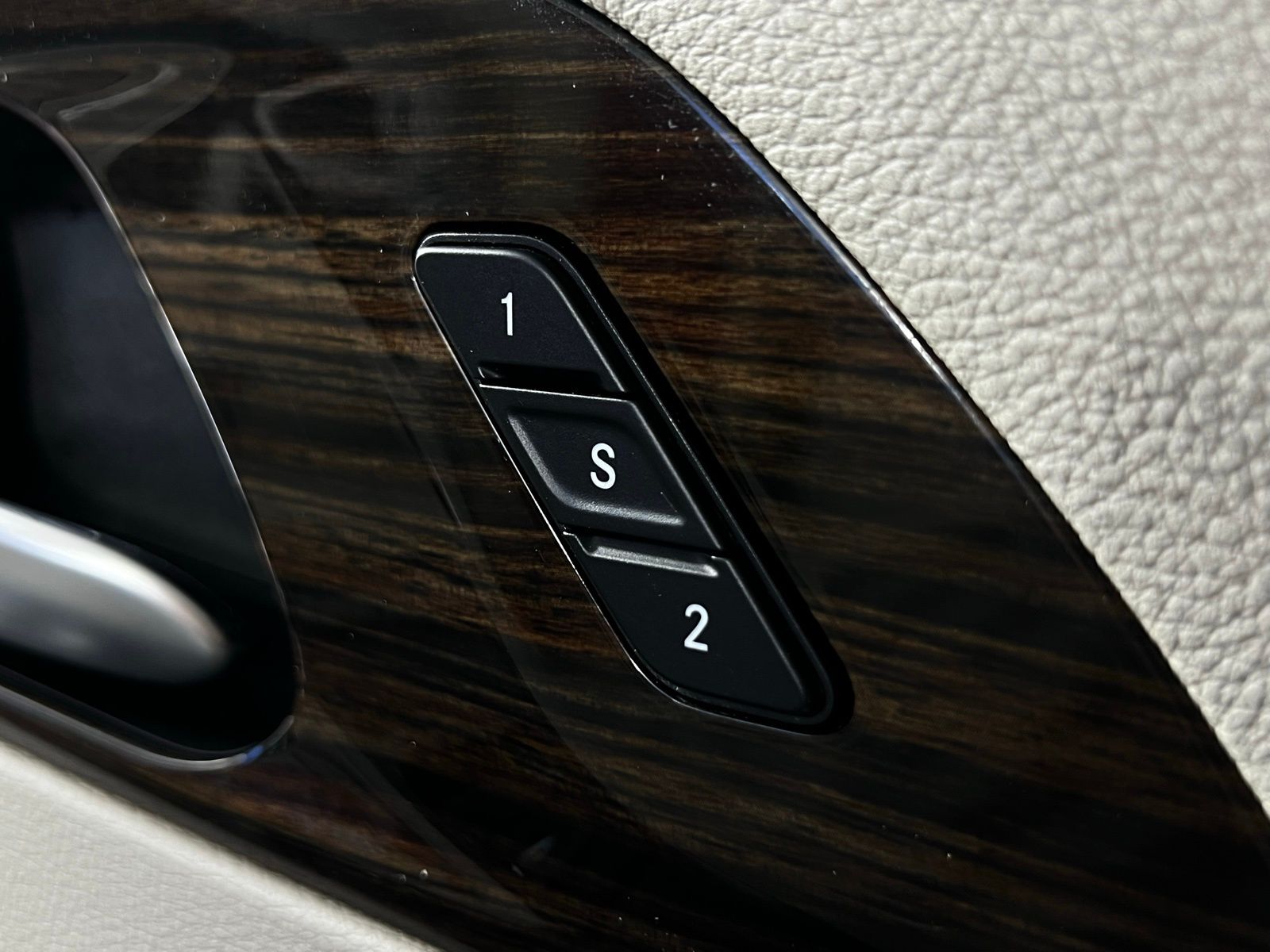 2022 Chrysler Pacifica Limited 15