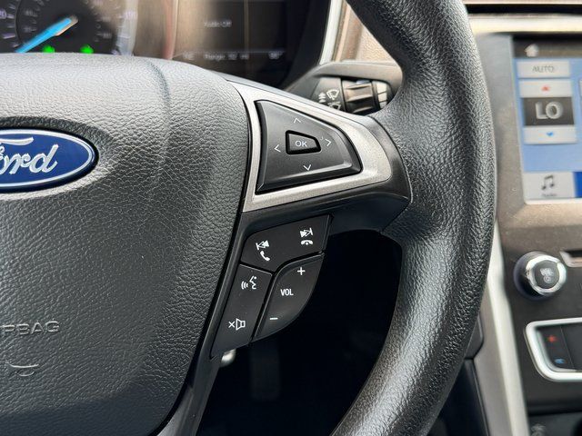 Certified Used 2018 Oxford White Ford SE image 20