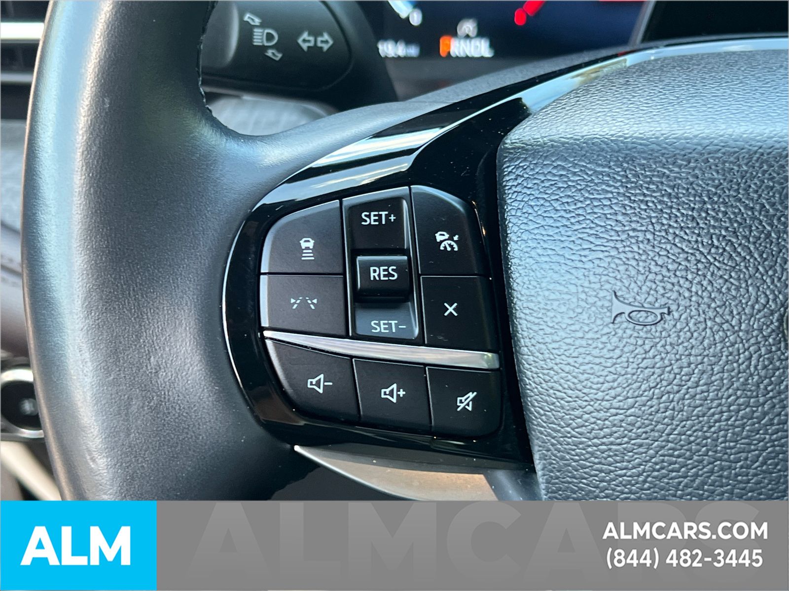 Used 2025 White Ford Platinum image 32