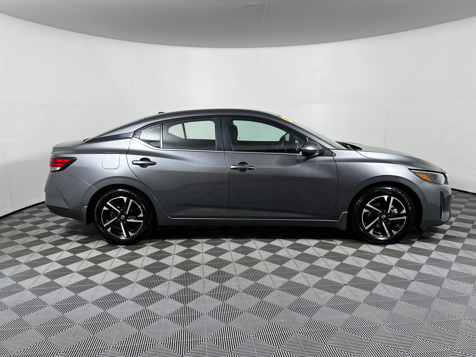 Thumbnail: 2024 Nissan Sentra - 4