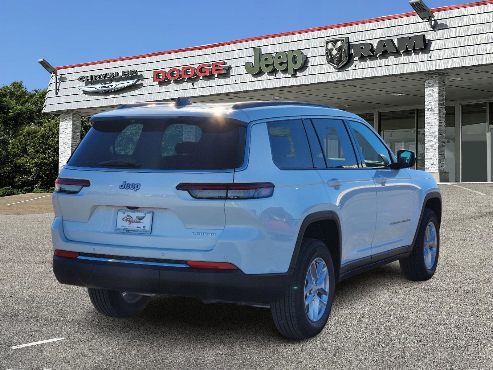 2025 Jeep Grand Cherokee L Laredo 5