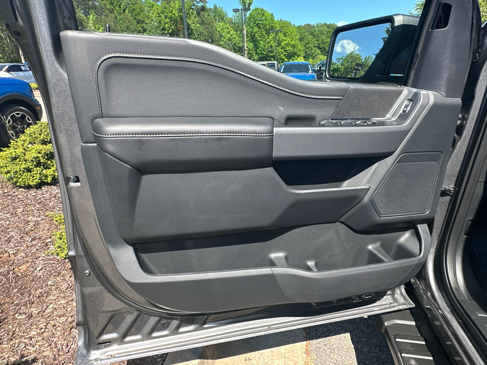 New 2026 Carbonized Gray Metallic Ford XLT image 11