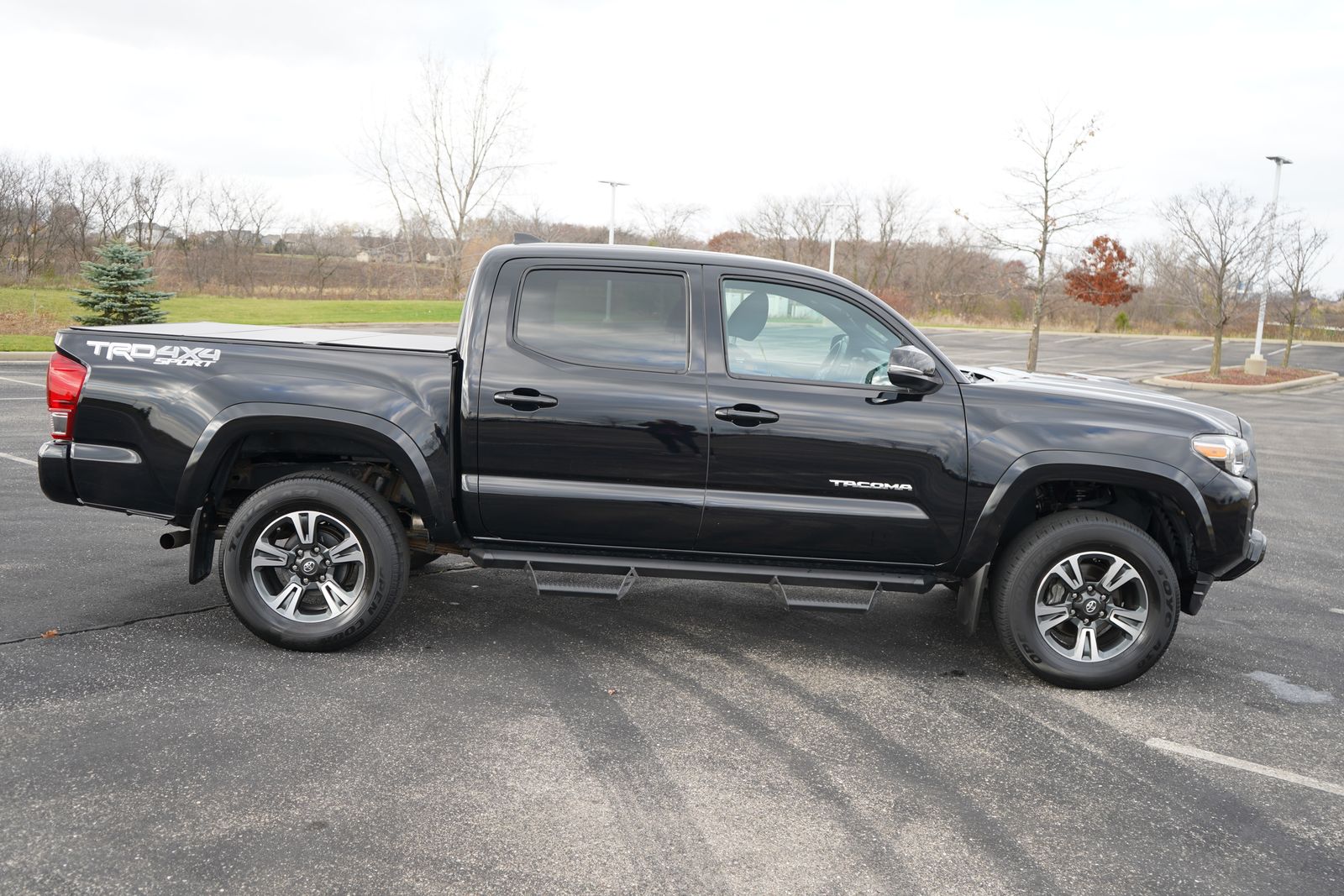 2017 Toyota Tacoma SR5 3