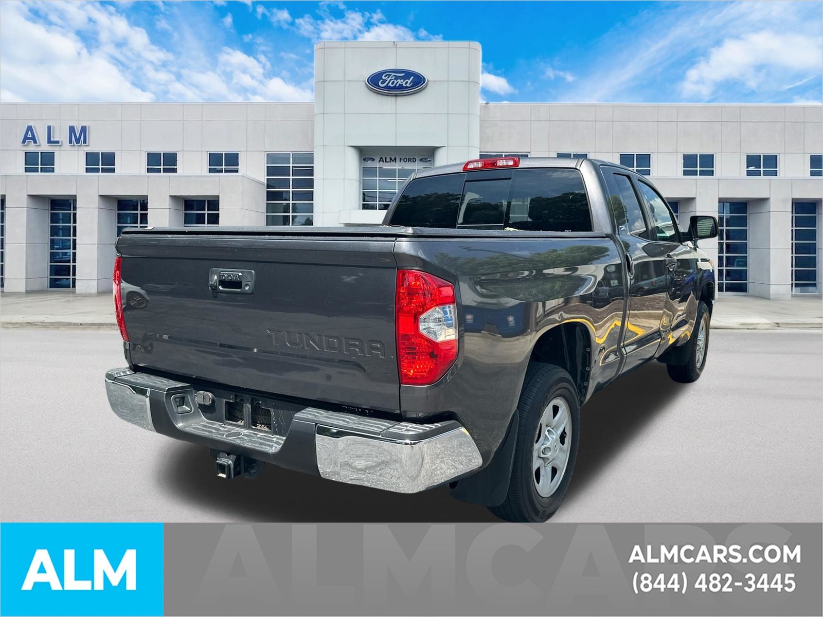 Used 2015 Gray Toyota SR5 image 5