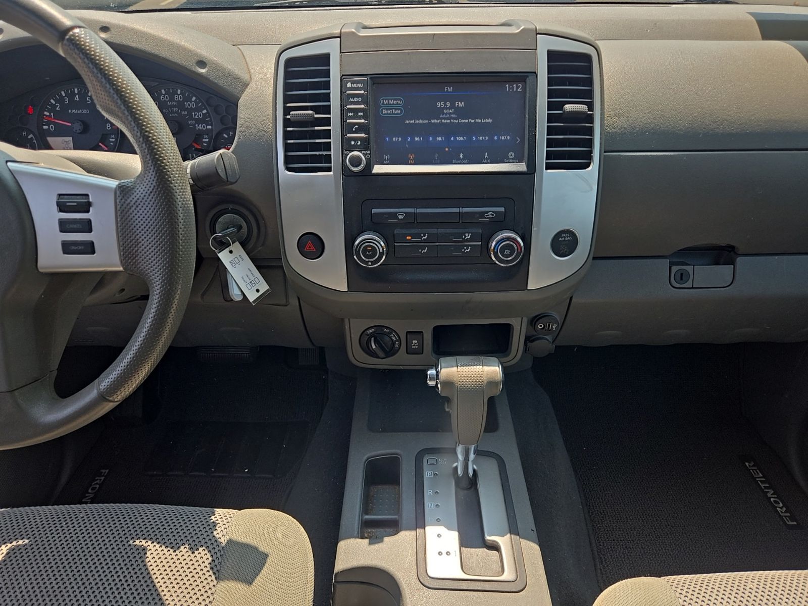 Used 2019 Gray Nissan SV image 31