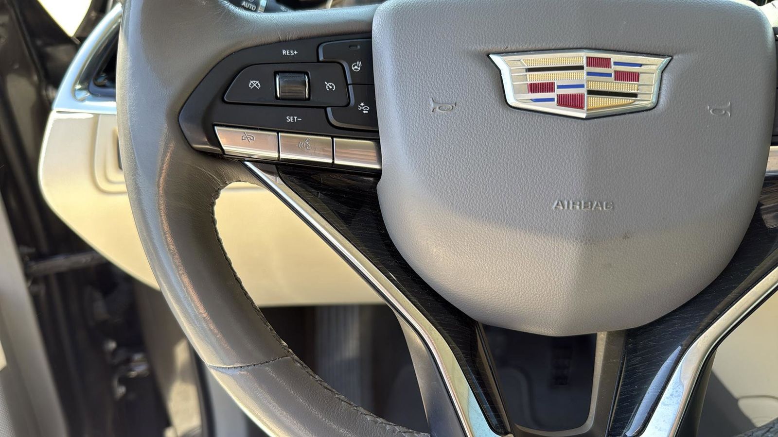 Used Car 2020 Cadillac Xt6  Premium Luxury For Sale Under $30,000 In Austin, Texas
