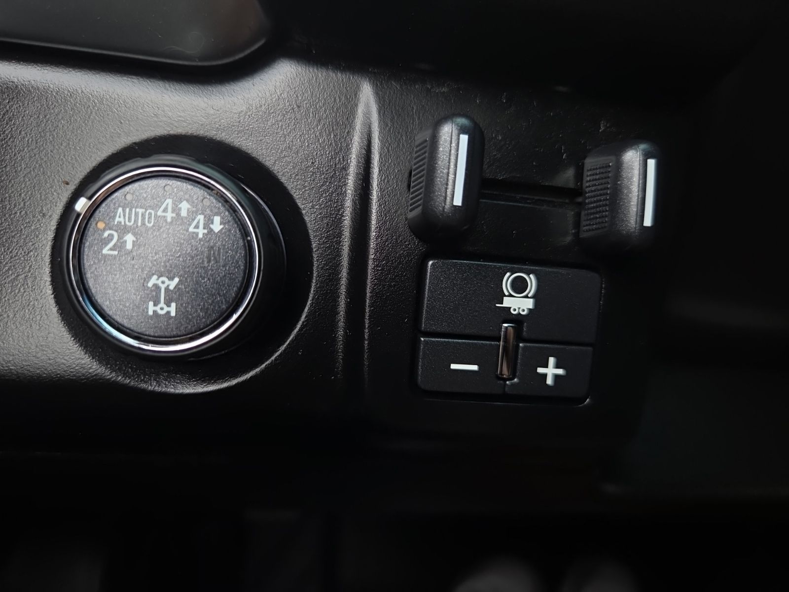 used 2019 Chevrolet Suburban car, priced at $23,350