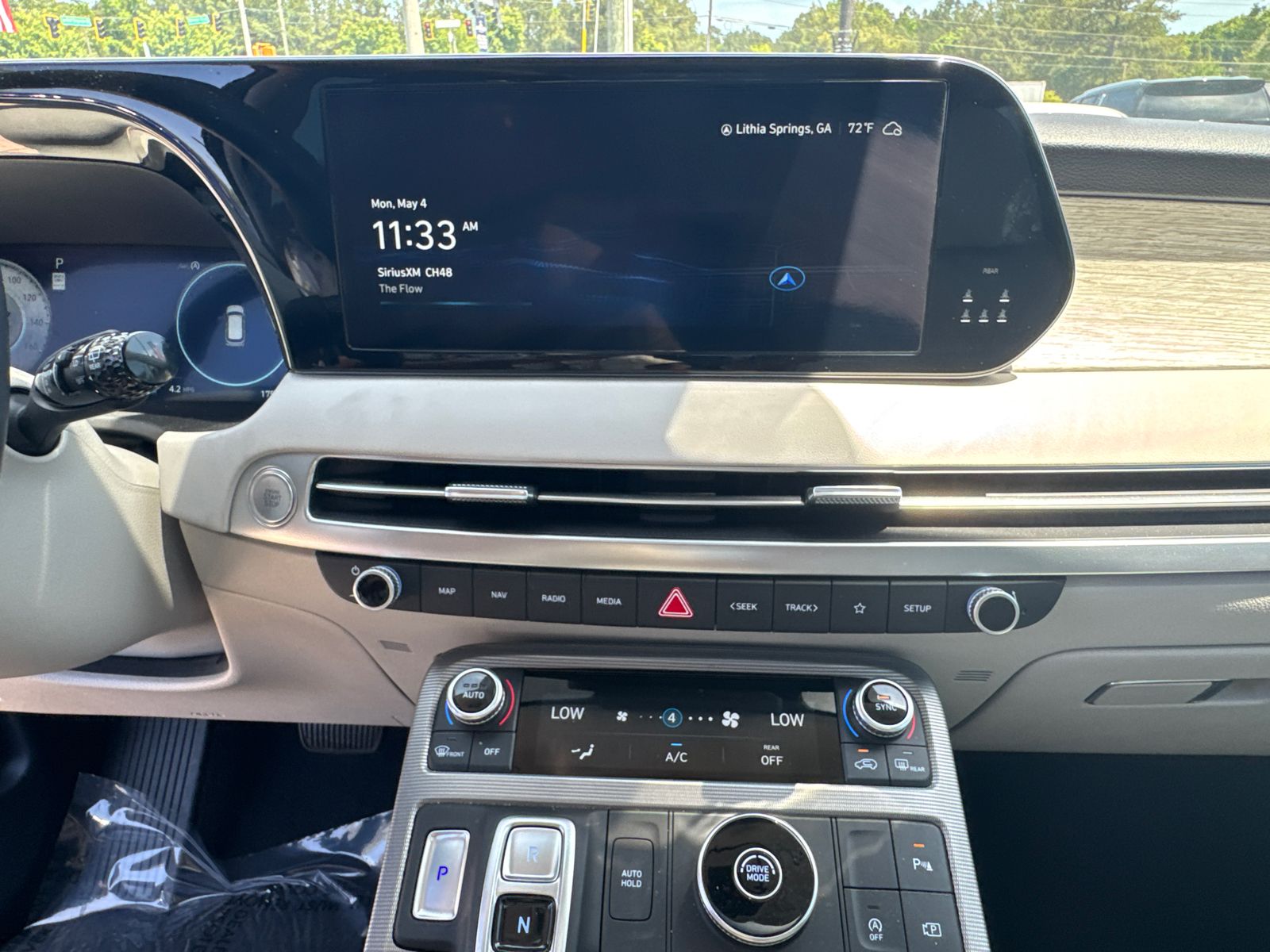 Used 2025 Black Hyundai Calligraphy image 29
