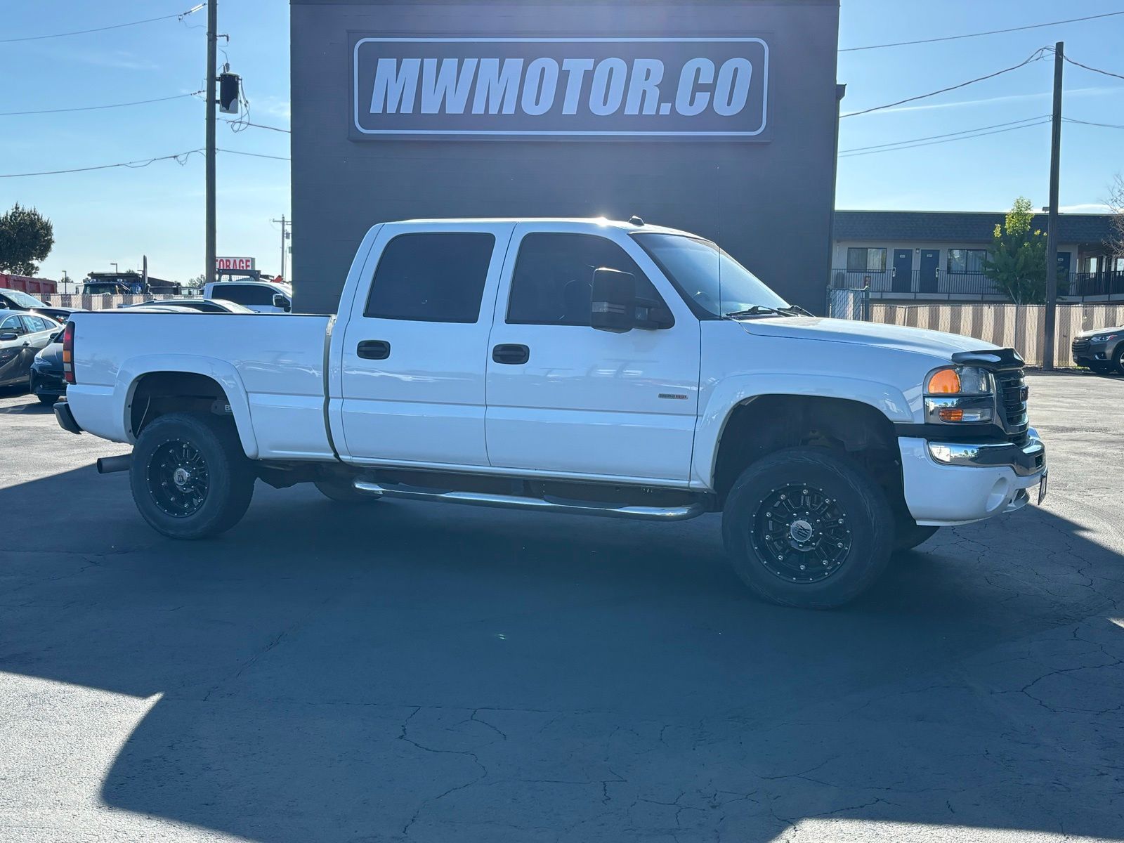 2004 GMC Sierra SLE 4WD Crew Cab SWB's photo