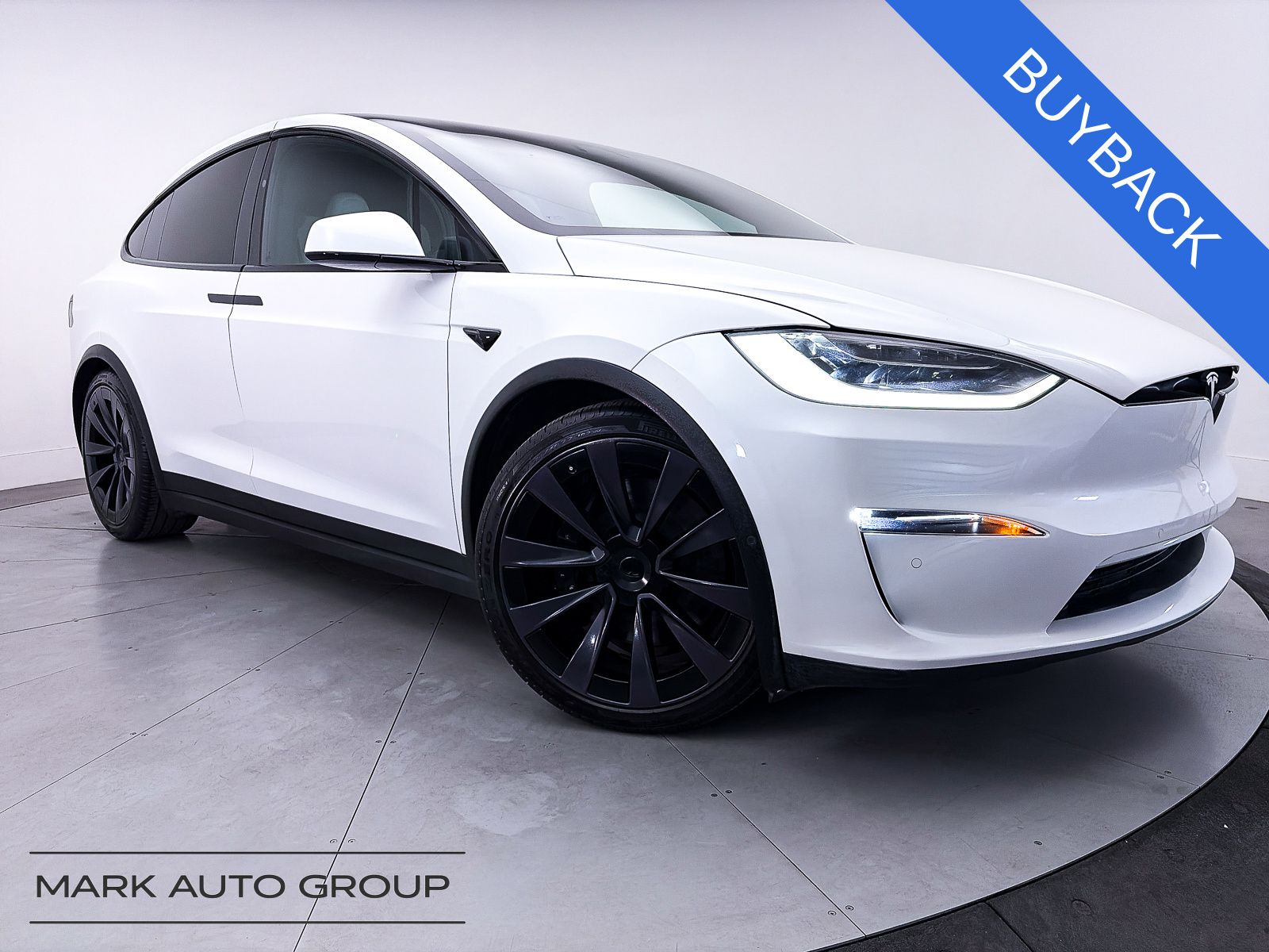 2022 Tesla Model X Base