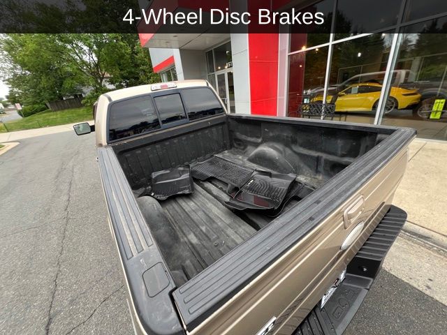 View vehicle photo 4