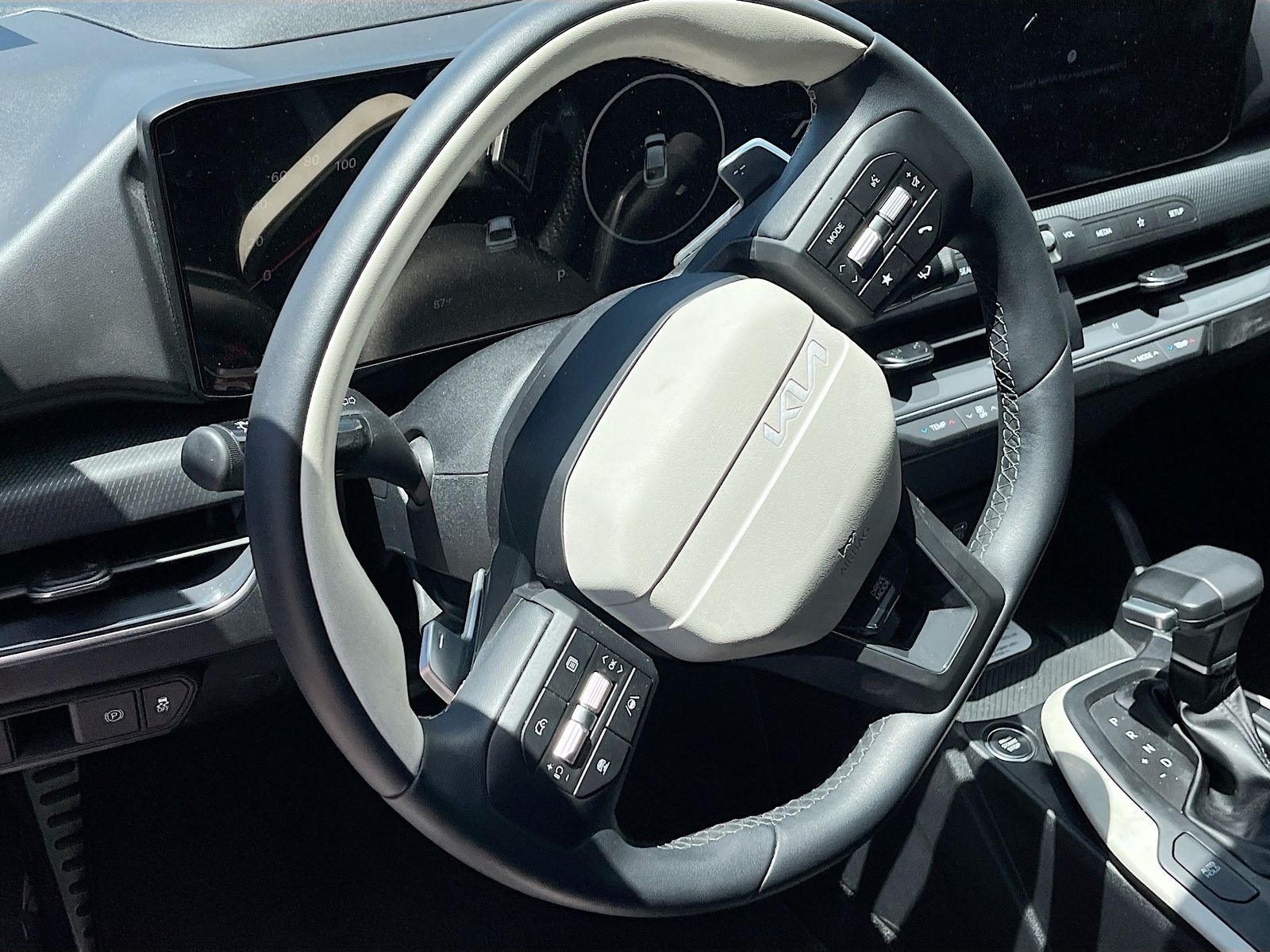 Used 2025 Gray Kia GT-Line Turbo image 11