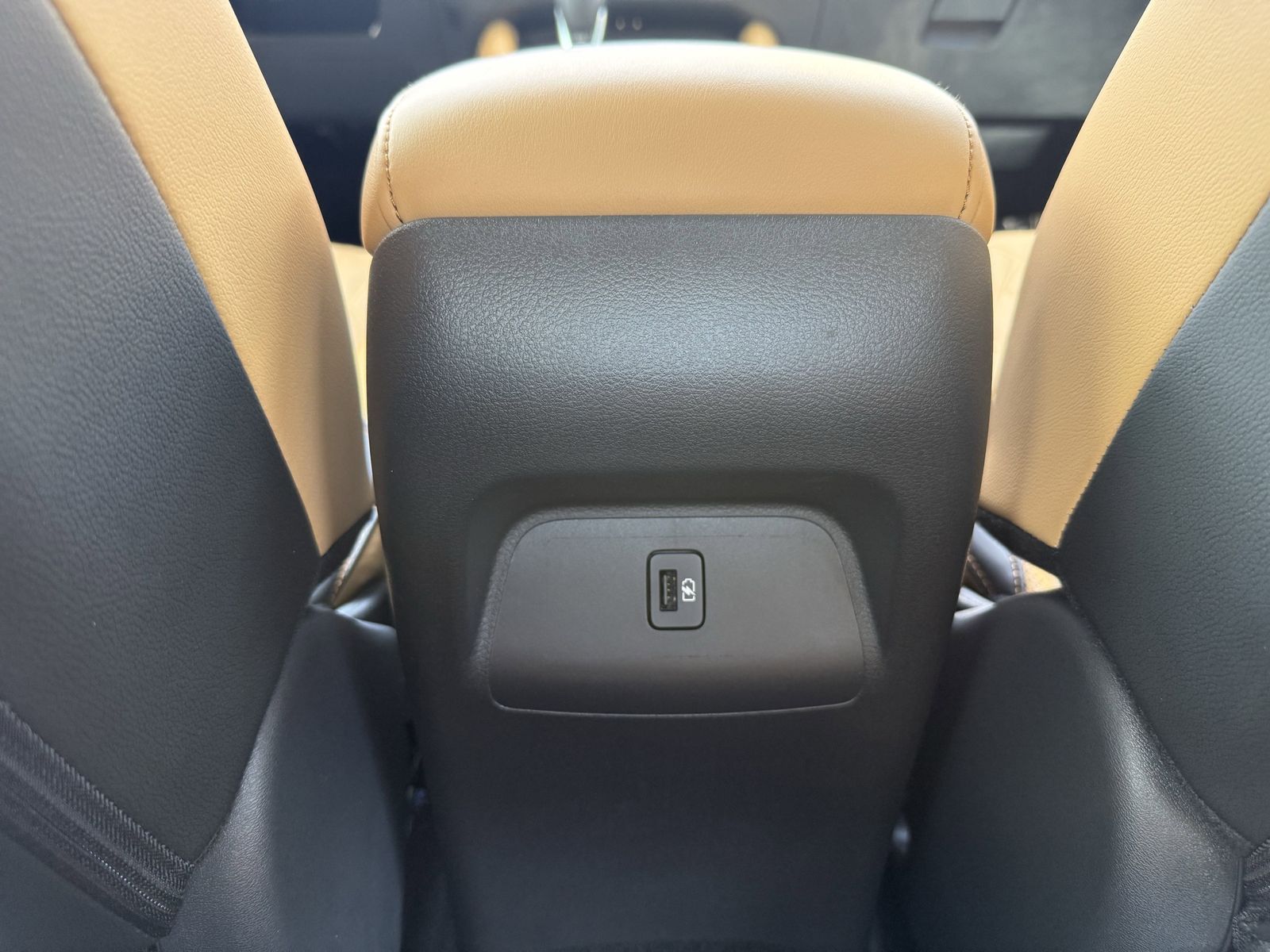 2025 Nissan Sentra SV photo 4