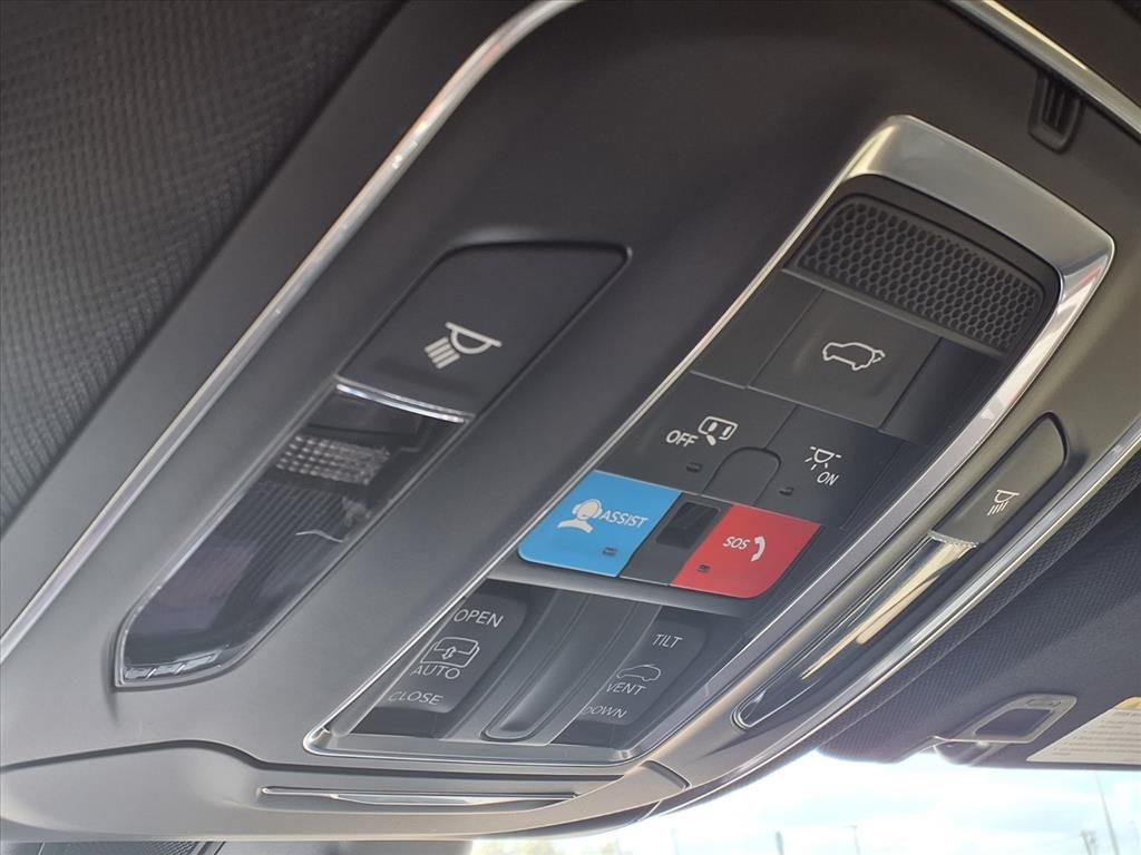 2025 Jeep Grand Cherokee Laredo - 11