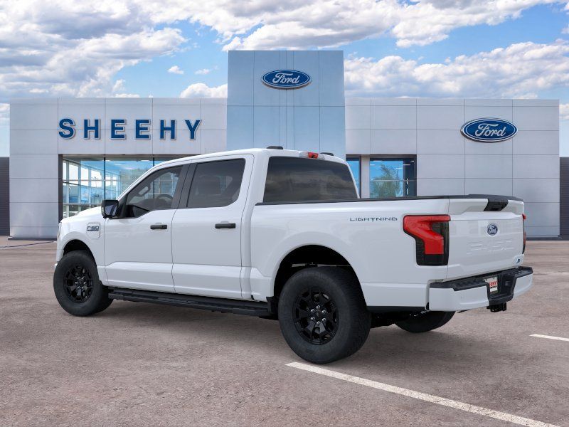 New 2025 Oxford White Ford XLT image 6