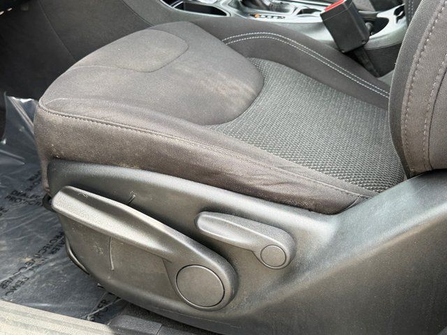 Used 2019 Diamond Black Jeep Latitude image 33