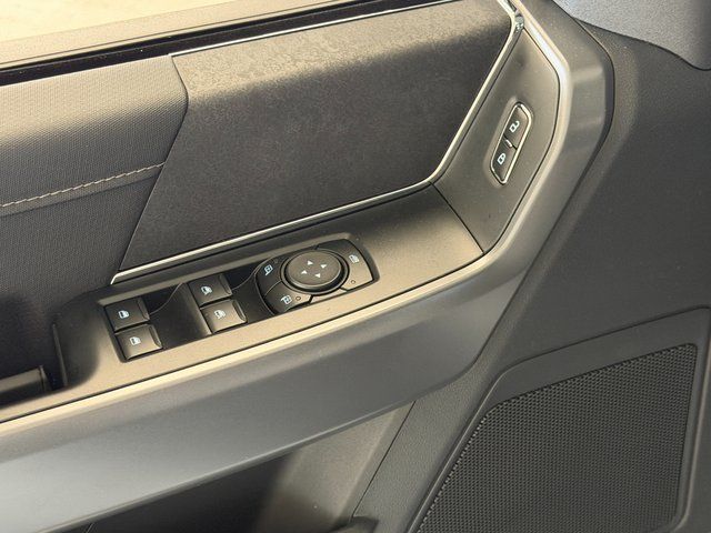 New 2026 Oxford White Ford XLT image 35