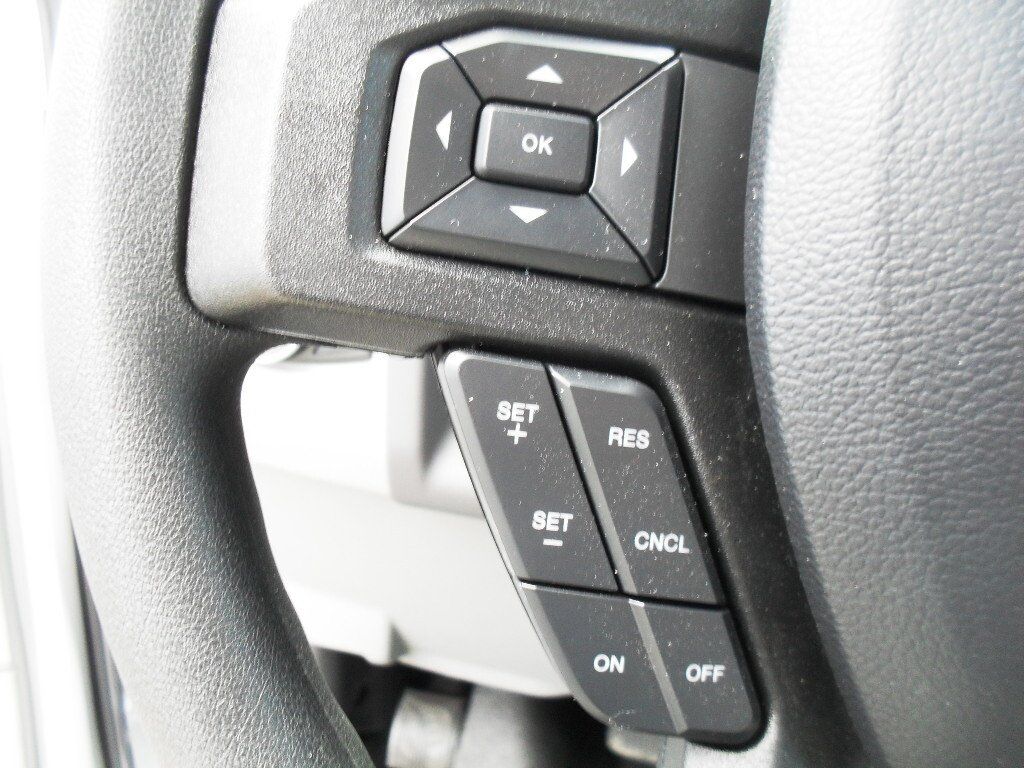 New 2025 Oxford White Ford Base image 12