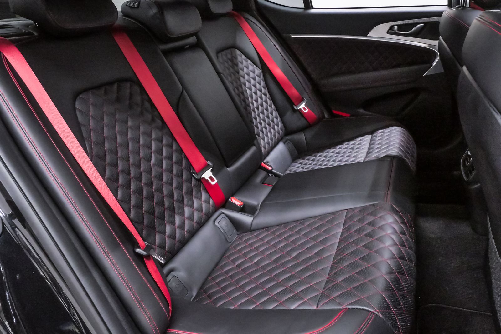 2023 Genesis G70 3.3T - 11