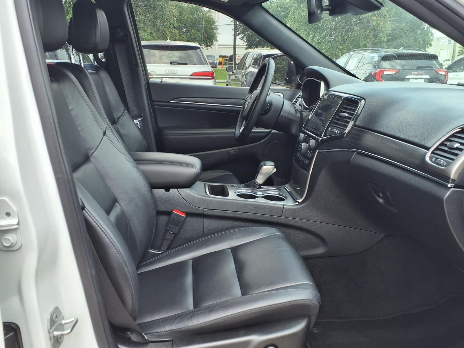 2022 Jeep Grand Cherokee WK Limited White at AutoSavvy Houston Northwest