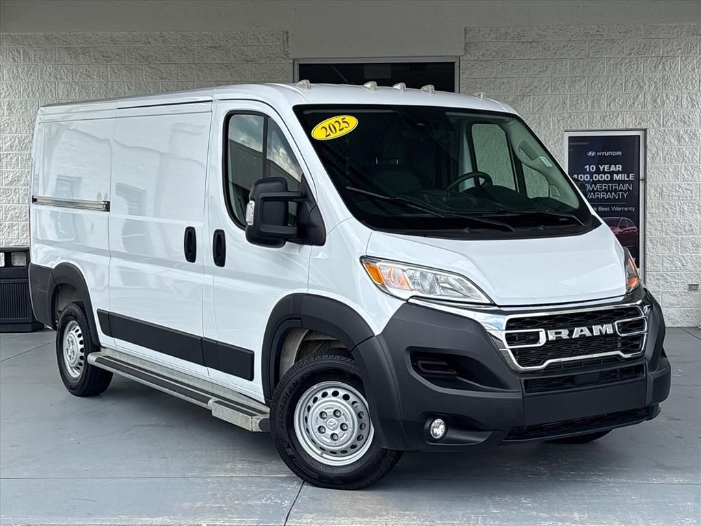 Bright White Clearcoat 2025 RAM ProMaster Van Front-Wheel Drive 9-Speed Automatic