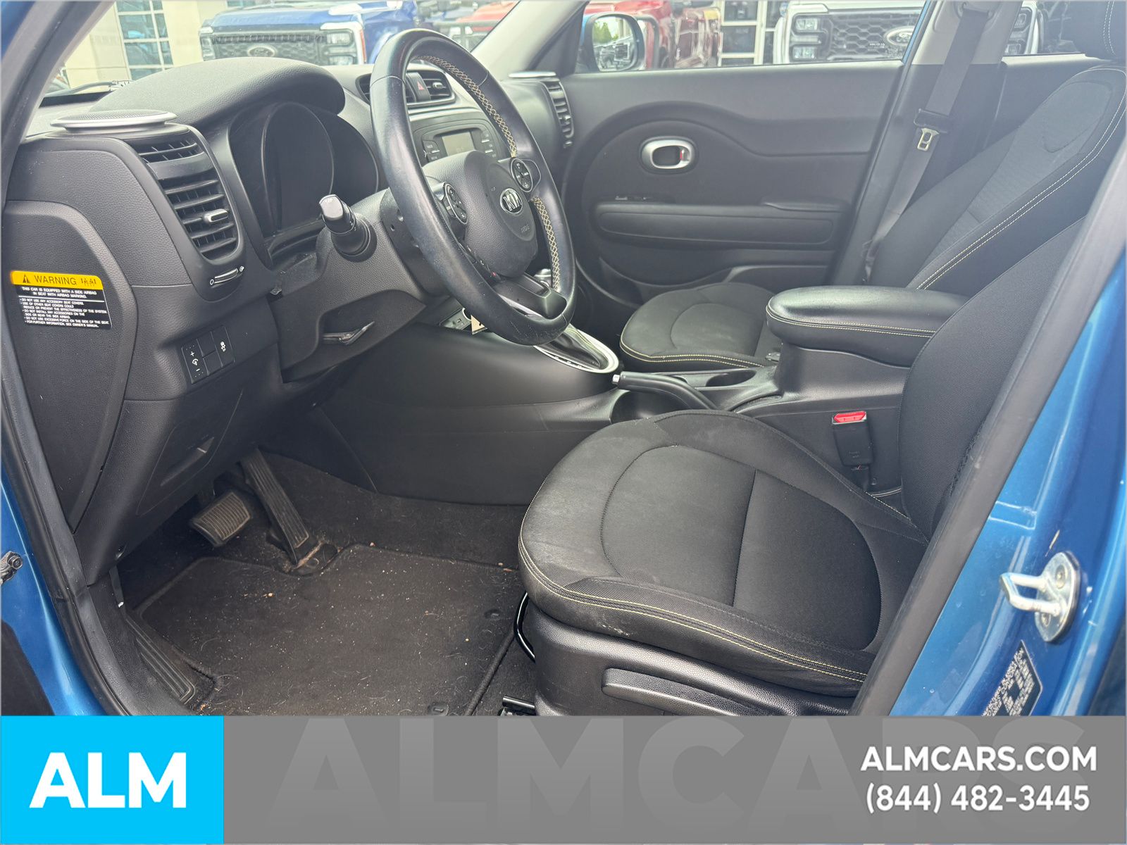 Used 2016 Blue Kia Plus image 11