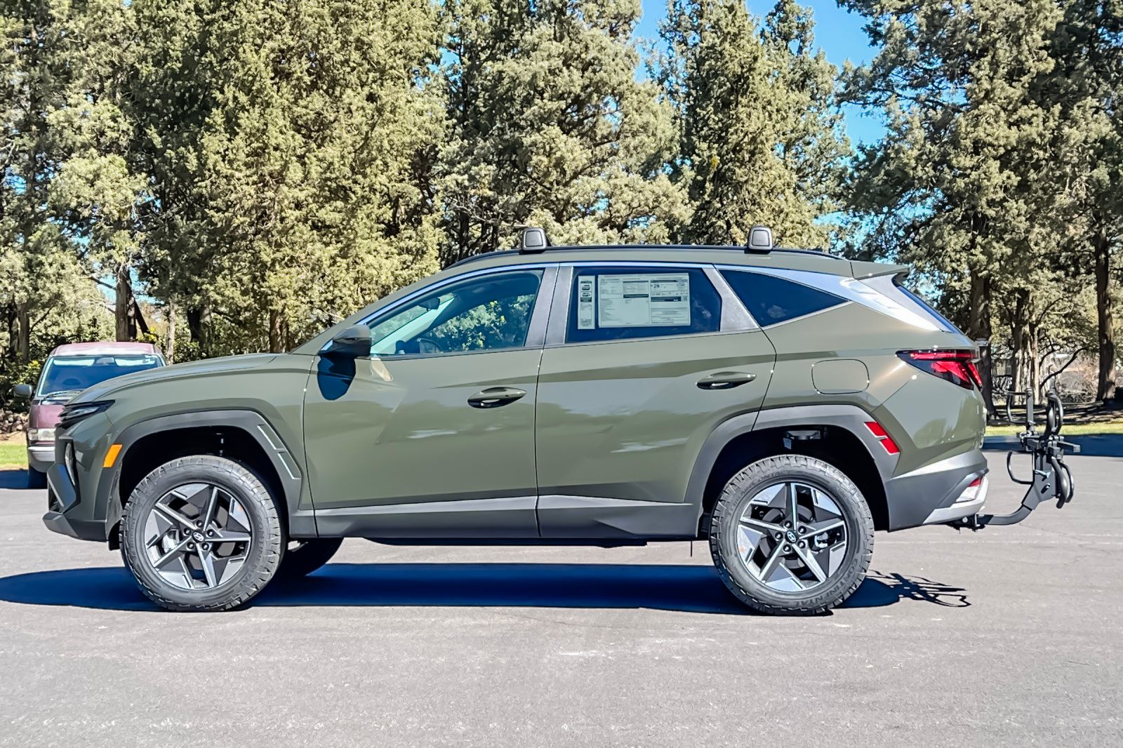 View vehicle photo 7