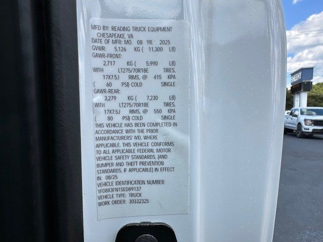 2025 Ford F-350 Super Duty Chassis Cab XL - Photo 20