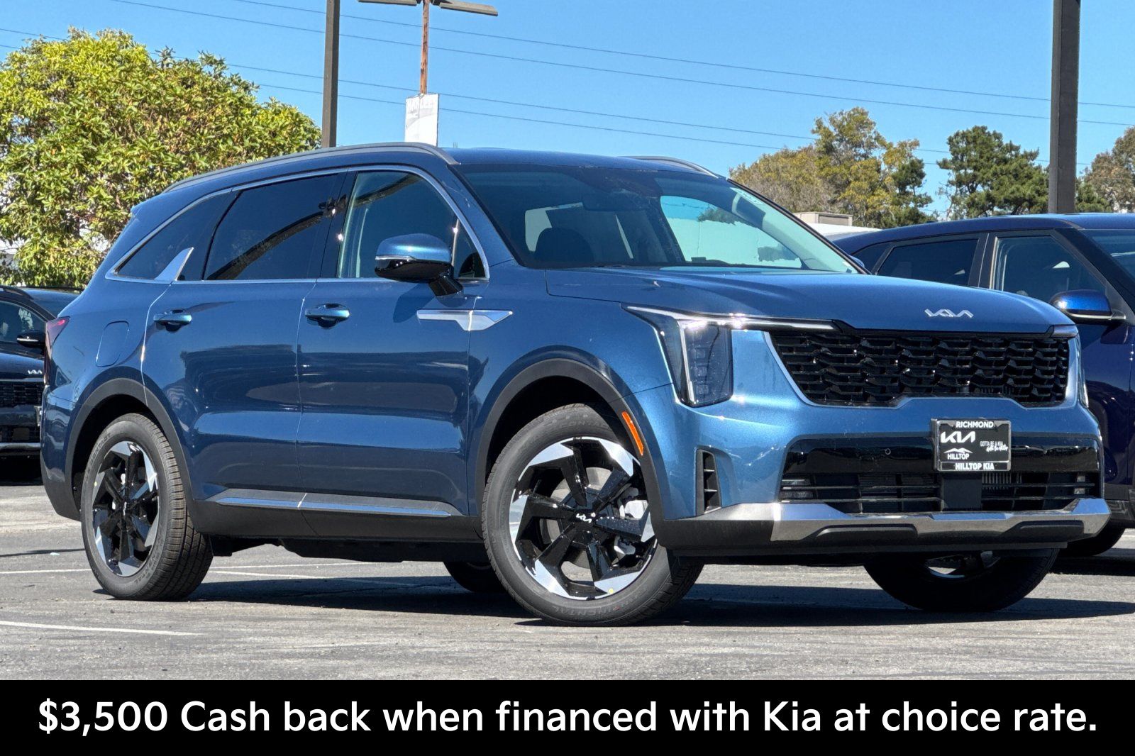 View vehicle photo 2